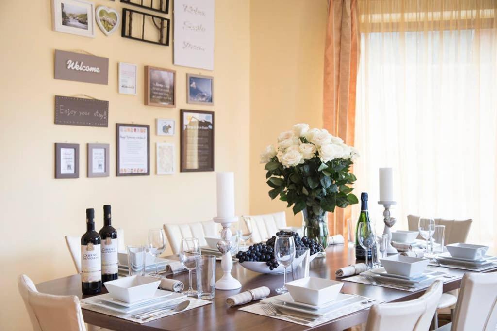 Charming In A Private Mountain Villa Brasov