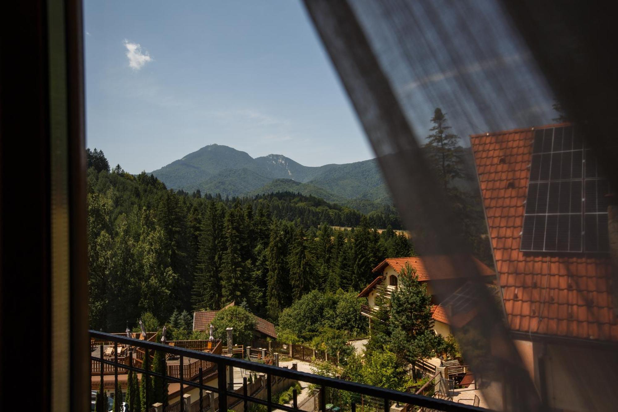 Charming In A Private Mountain Villa